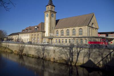 Bahnhof_Zeitz,_Empfangsgebäude.jpg