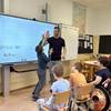 die kreide ist weg alle schulen mit digitalen tafeln ausgestattet
